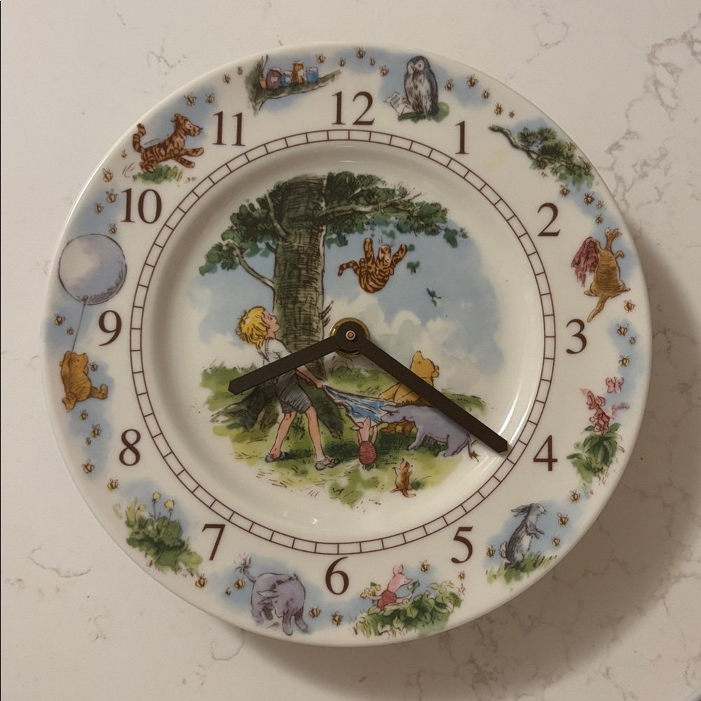 Winnie the Pooh porcelain Wall Clock